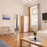 Stylish 2Br, Perfect Location & Well Connected