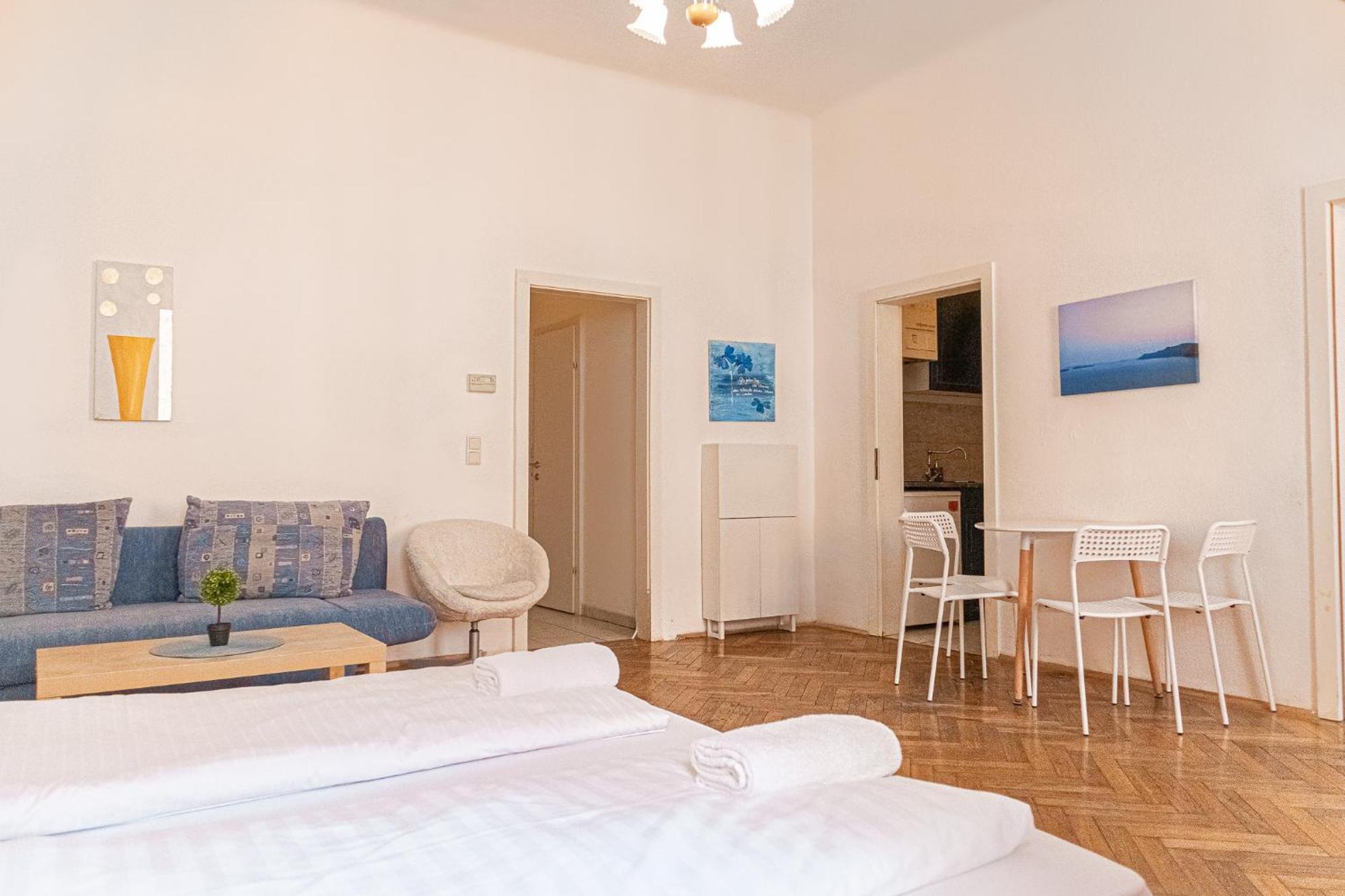 Stylish 2br, Perfect Location & Well Connected Wien