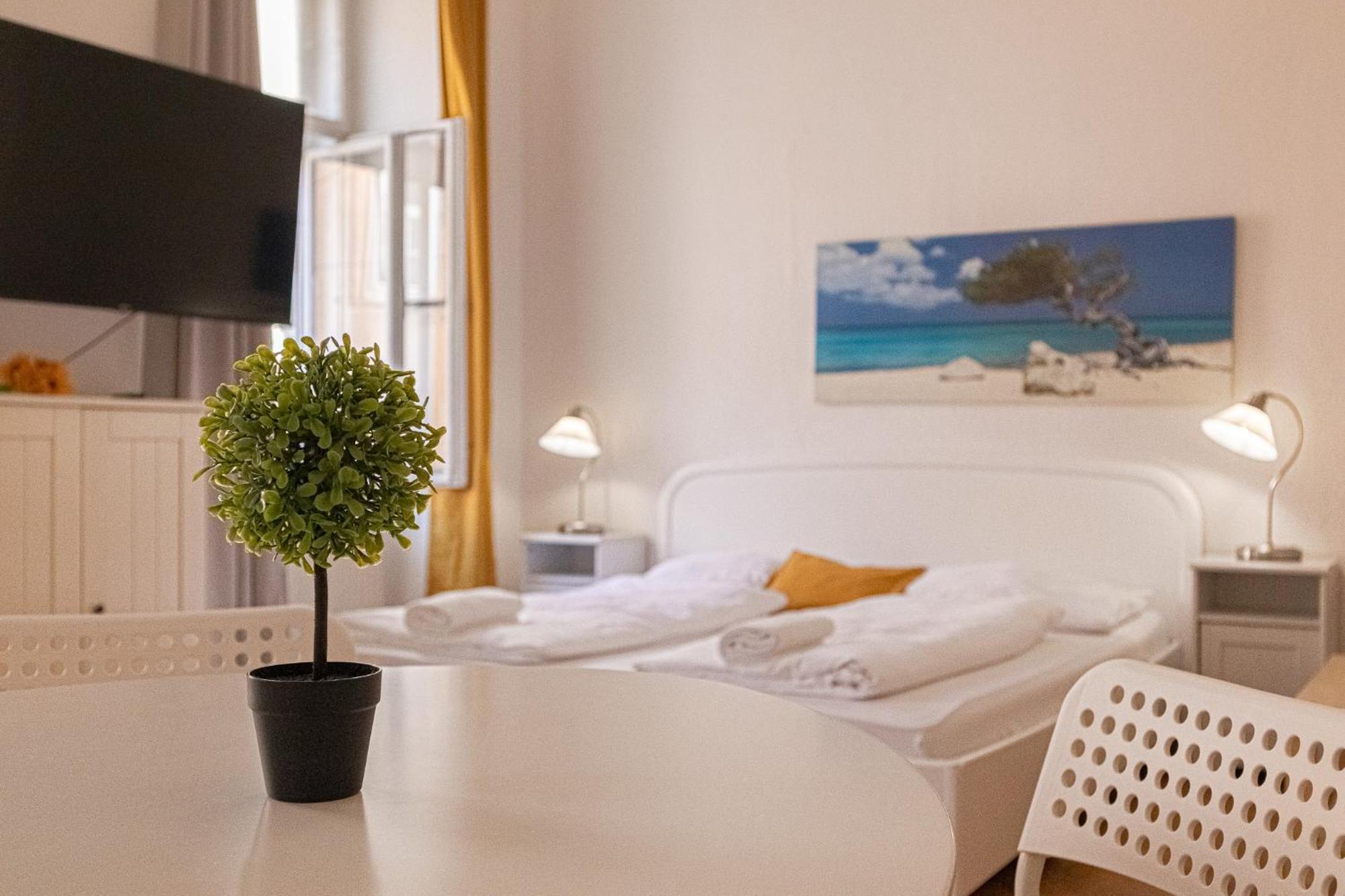 Stylish 2br, Perfect Location & Well Connected Wien